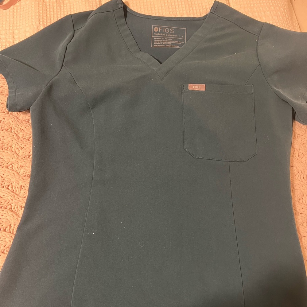 Figs scrubs